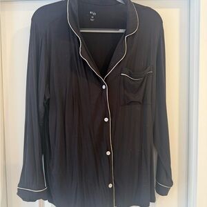 Kyte BABY Women’s Black Pajama Top and Bottoms with White Trim